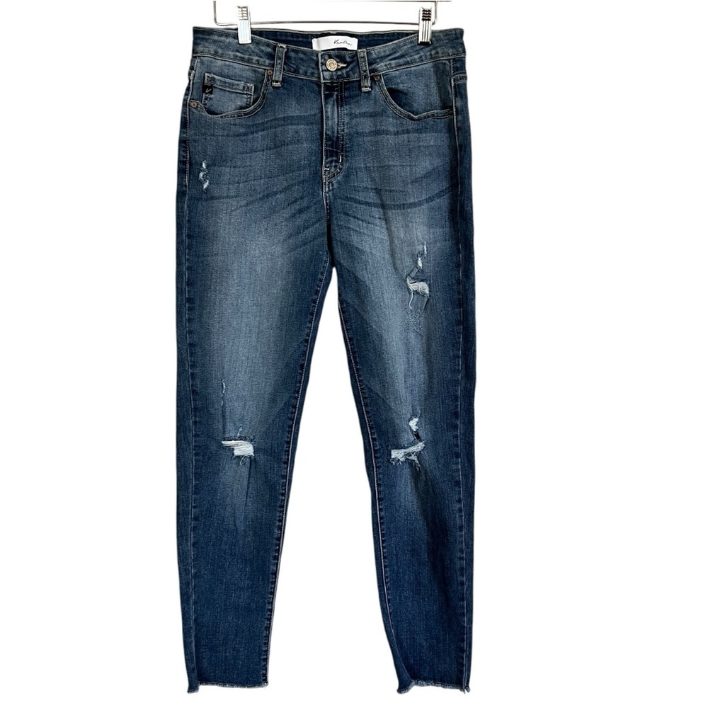 KanCan style SP1342-1 skinny jeans with a mid-rise waist - med wash - women’s 31